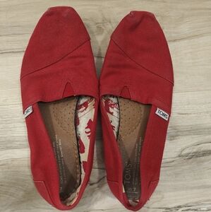 TOMS Women's Vibrant Red Flats